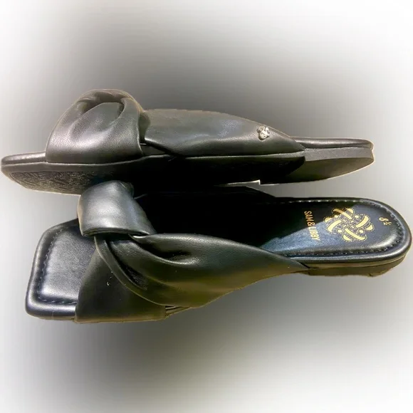 Sam&Libby NWOT Black Flats. Womens Size 8.5 - Picture 2 of 5